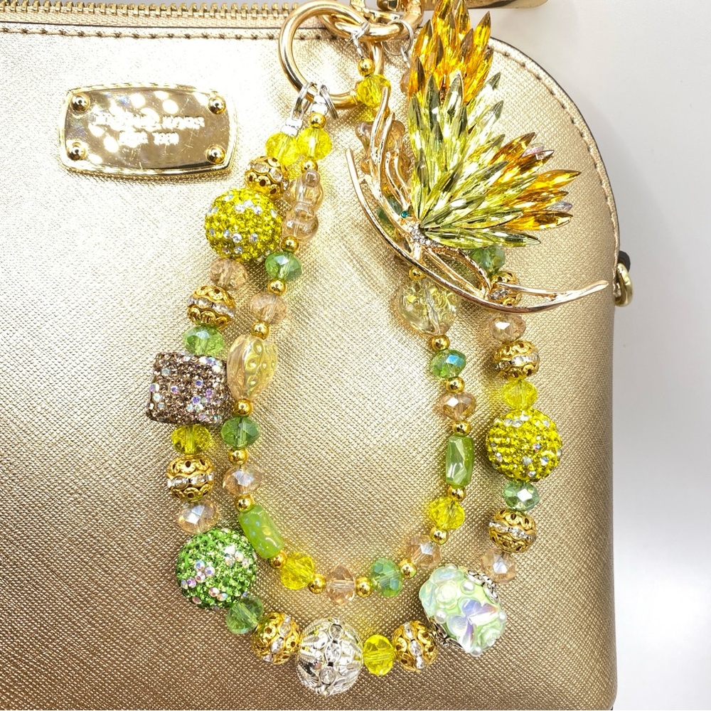 💚💛Luxury Bag Charm / Phone Chain /Keychain Colorful Rhinestone Crystal Butterfly